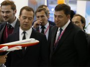 Премьер-министр России Дмитрий Медведев рассчитывает, что проведение промышленной выставки "Иннопром" способствовать развитию российских технологий и созданию новых производственных мощносте