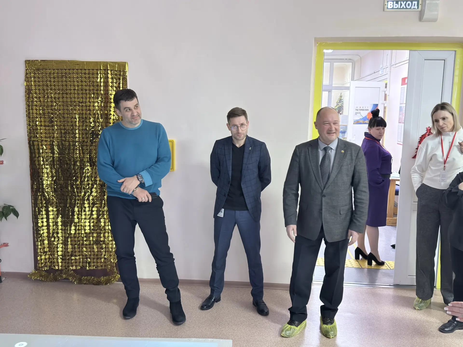 Новогоднее чудо для детей Качканара от Постпреда Губернатора 6