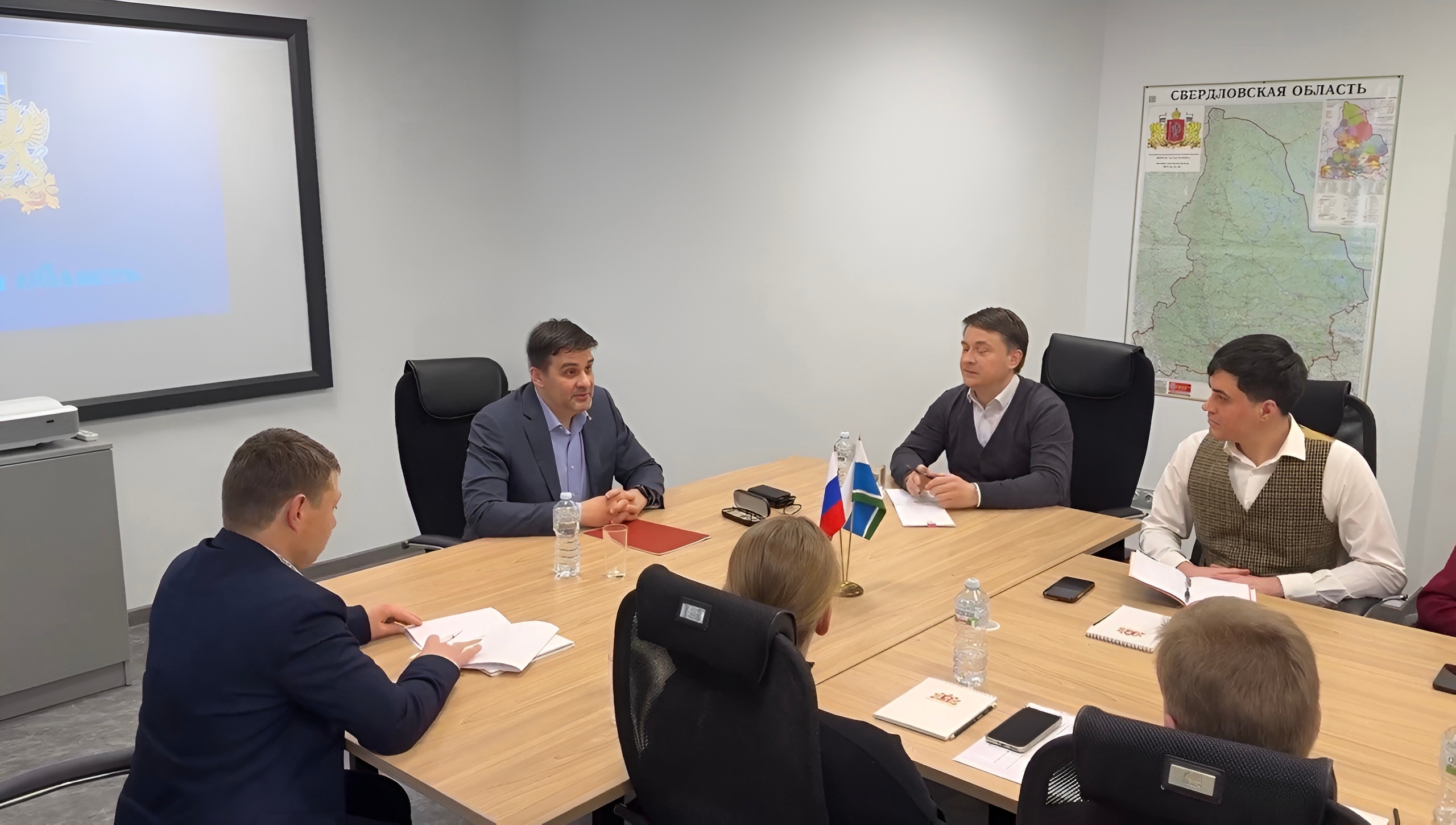 Средний Урал объединяет молодежь: в Москве состоялась встреча Андрея Цыкуна со студенческим активом региона