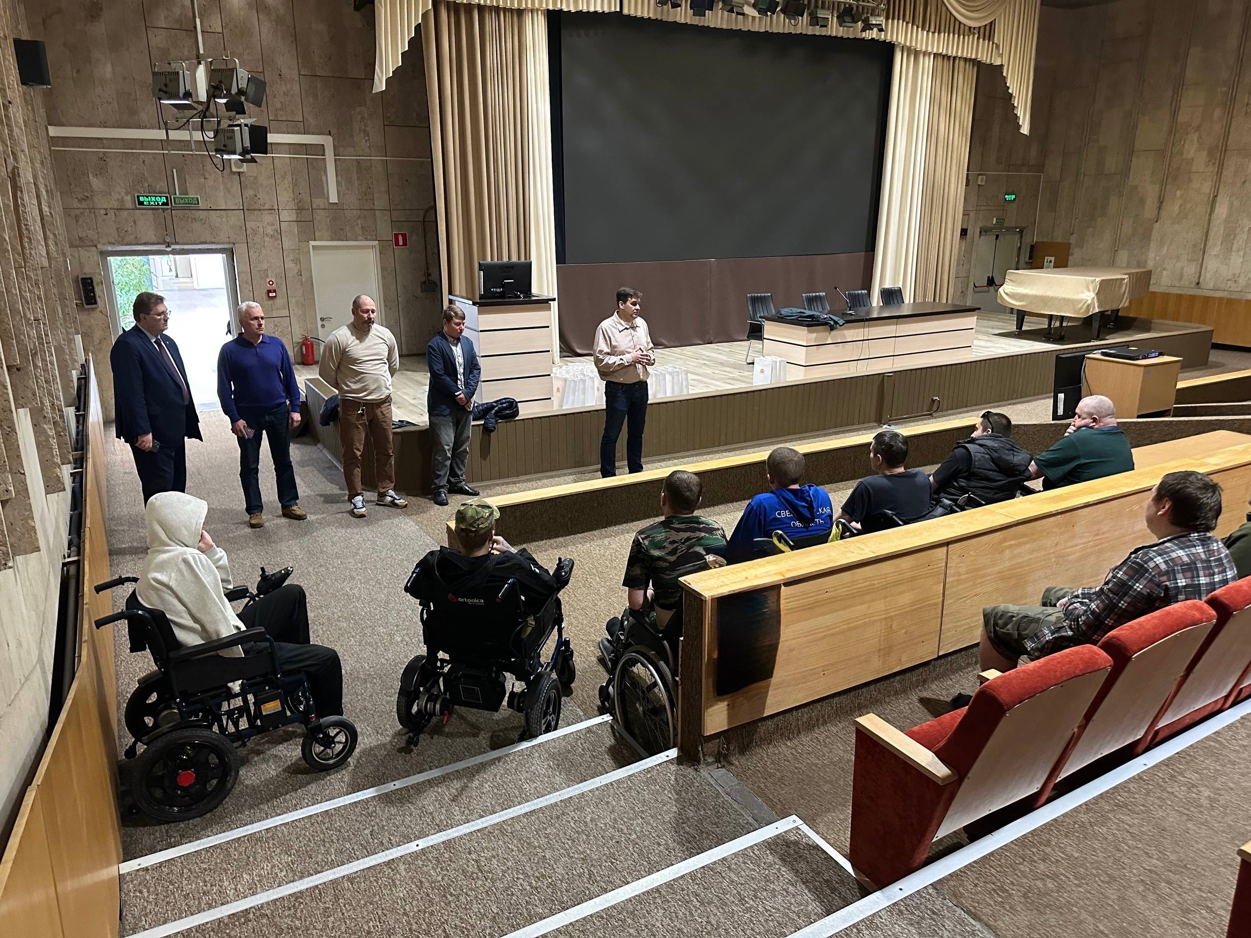 Там, где нужна поддержка — Представительство Губернатора Свердловской области рядом со своими бойцами 1