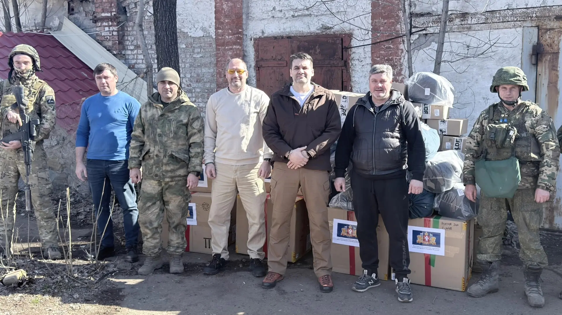 Урал рядом: Представительство Губернатора в очередной раз передало помощь российским военнослужащим на передовую