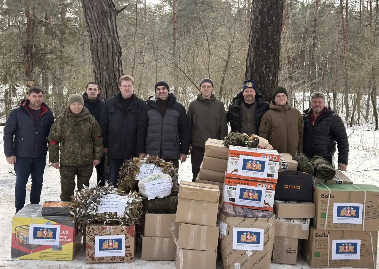 Урал снова рядом с фронтом: Сотрудники Представительства Губернатора передали бойцам тепло родного дома и уверенность в Победе