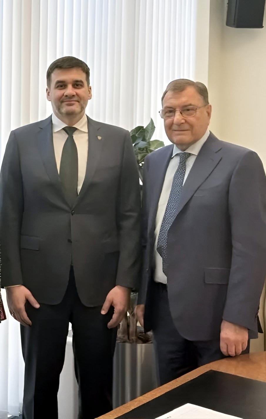 Представительство Губернатора Свердловской области и уральское землячество укрепляют сотрудничество: в центре внимания — поддержка бойцов, молодёжи и преемственность поколений 1