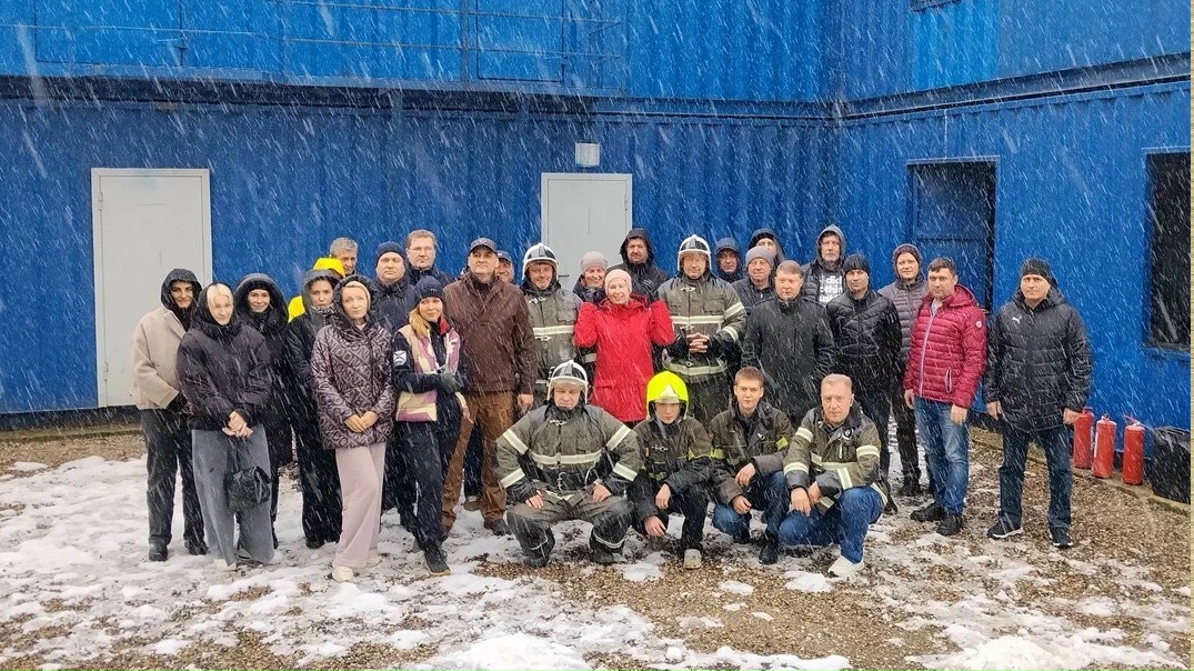 Сила знаний — во имя спасения: сотрудники Представительства прошли практическую подготовку по пожарной безопасности