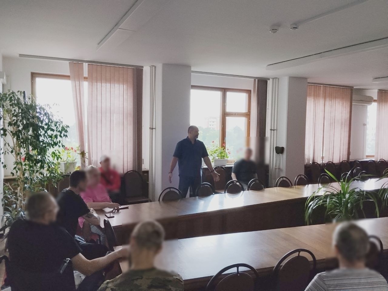 Представительство Свердловской области продолжает работу по поддержке бойцов в московских госпиталях