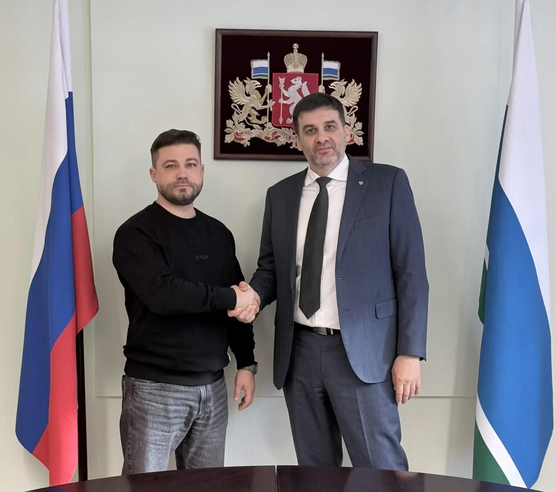 Представительство Свердловской области и Народный фронт объединяют усилия ради поддержки участников СВО 1