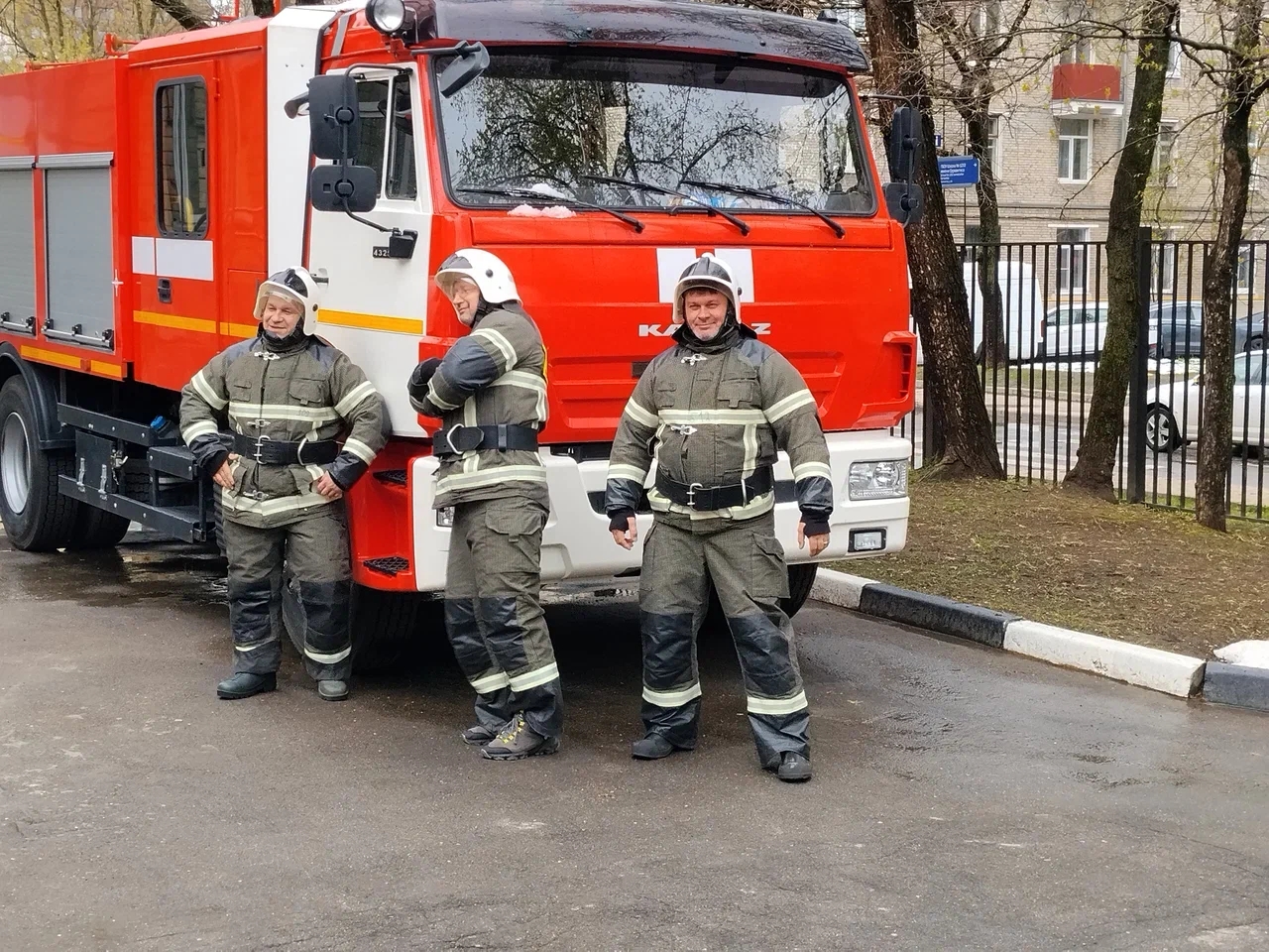 Сила знаний — во имя спасения: сотрудники Представительства прошли практическую подготовку по пожарной безопасности 4