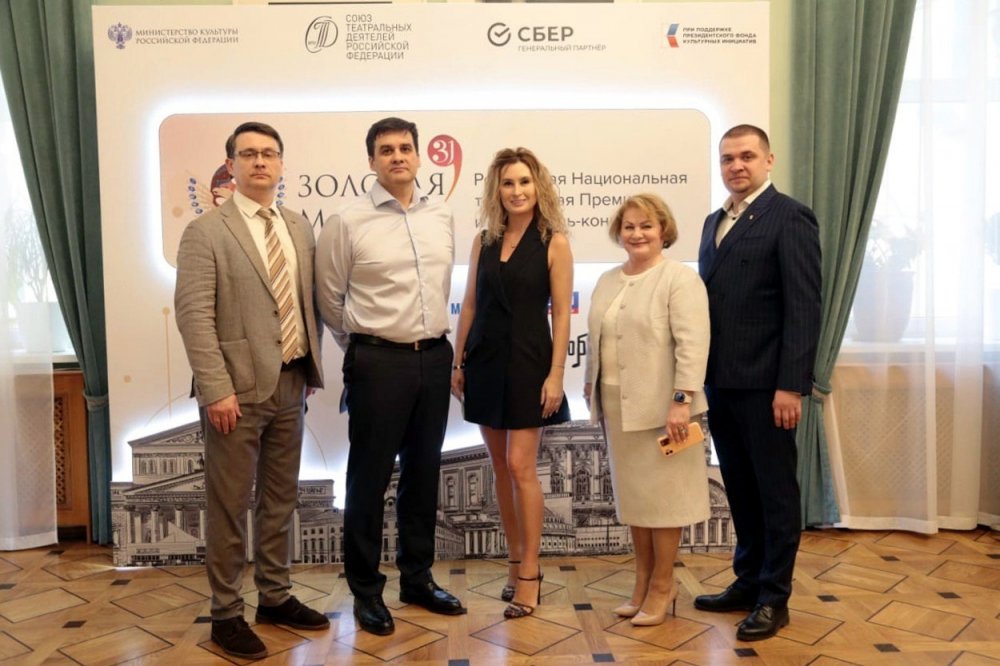 Постпред Губернатора посетил в Москве оперетту «Баядера» в исполнении Свердловской музкомедии