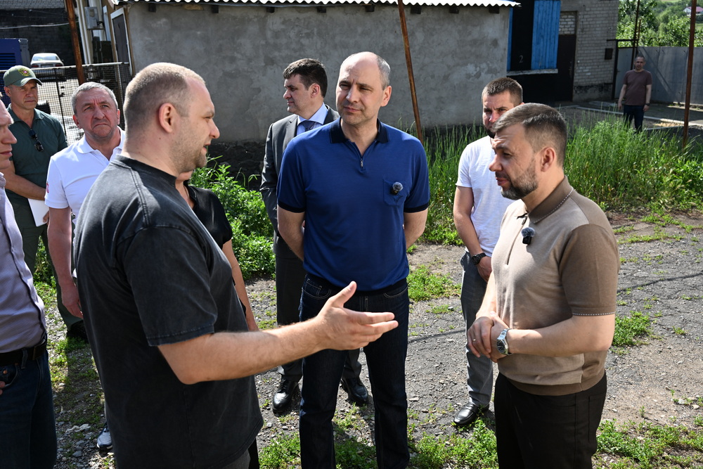 Денис Паслер с рабочей поездкой посетил подшефный Тельмановский муниципальный округ ДНР
