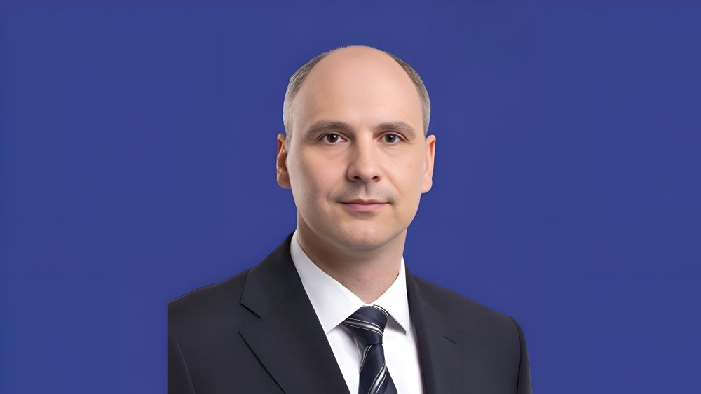 Поздравляем Губернатора Свердловской области Дениса Паслера с Днём рождения!